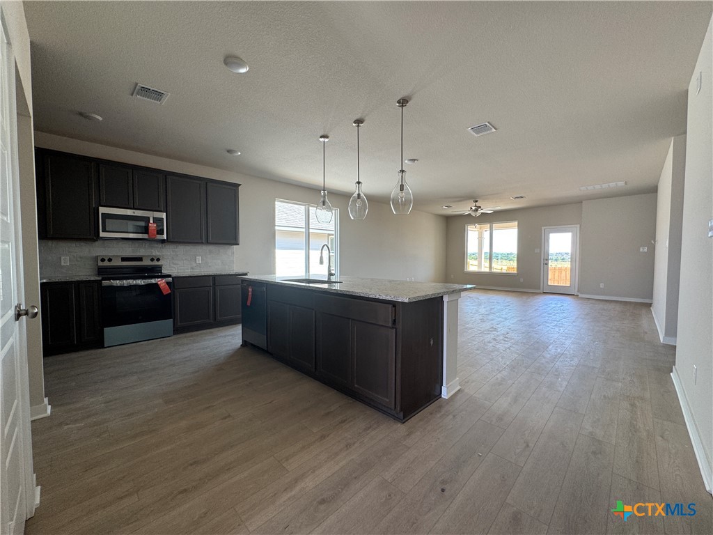 210 Thoroughbred Trail Property Photo 3