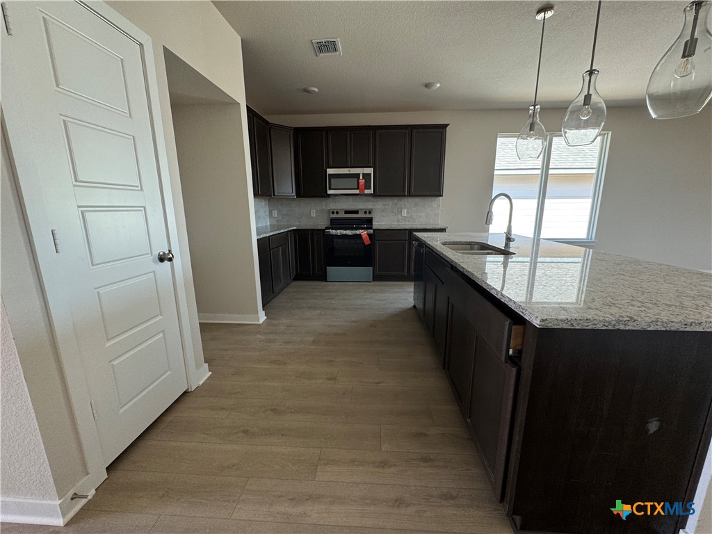 210 Thoroughbred Trail Property Photo 4