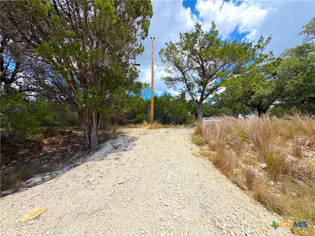 861-881 Riviera Drive Property Photo 16