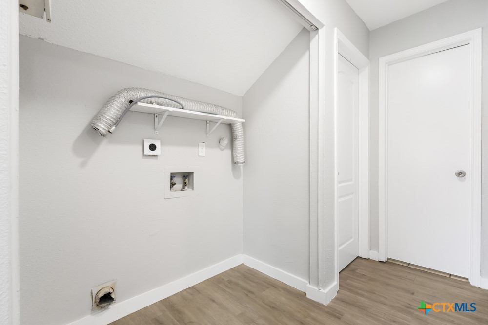 6710 Windsor Hollow Property Photo 21