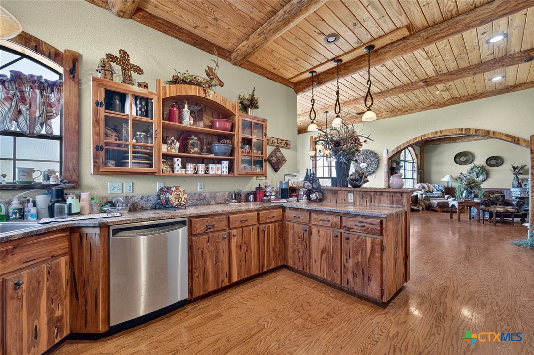 623107 Property Photo 24