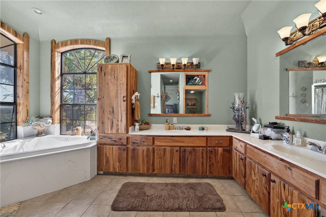 623107 Property Photo 32
