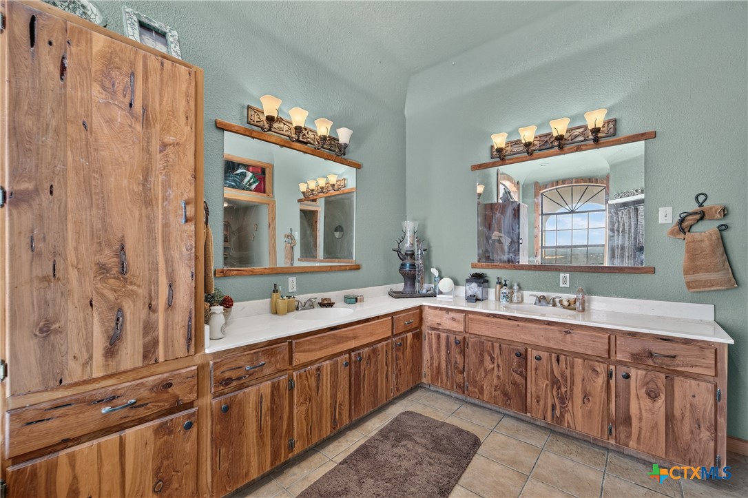 623107 Property Photo 34