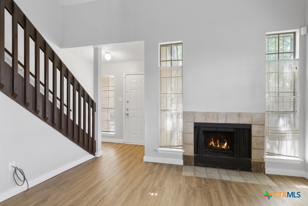 6714 Windsor Hollow Property Photo 3
