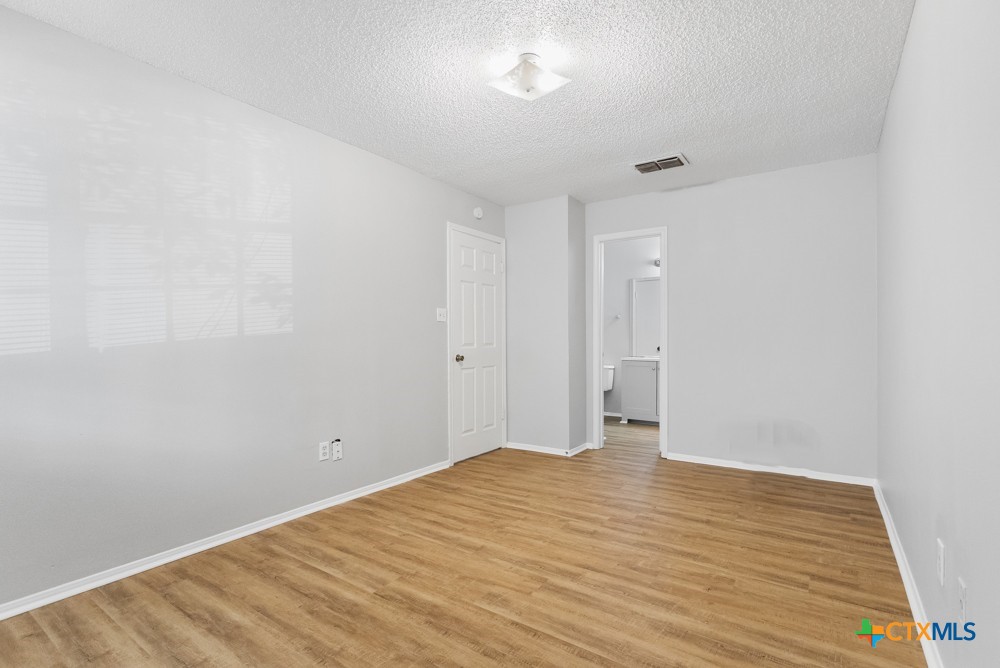 6714 Windsor Hollow Property Photo 11