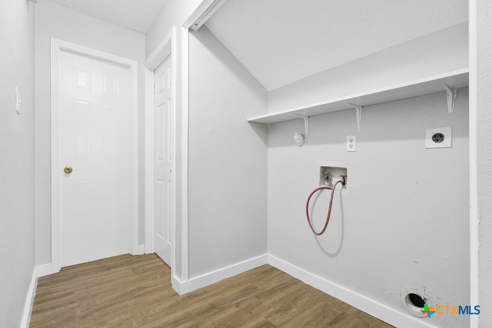 6714 Windsor Hollow Property Photo 20
