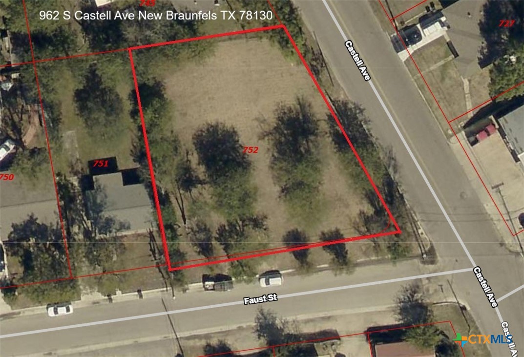 962 S Castell Avenue Property Photo 14