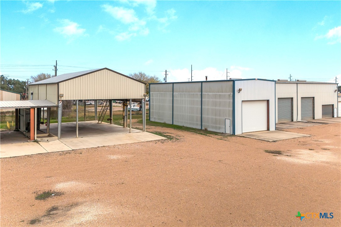4906 Houston Hwy Property Photo 8