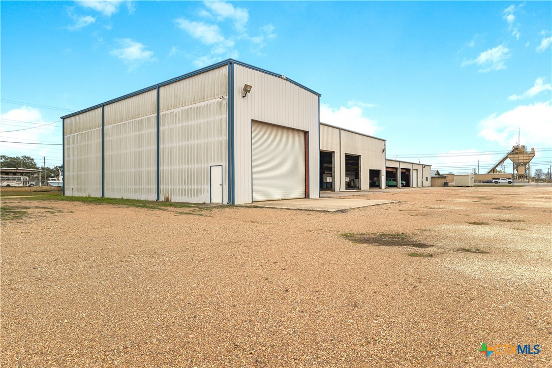4906 Houston Hwy Property Photo 13