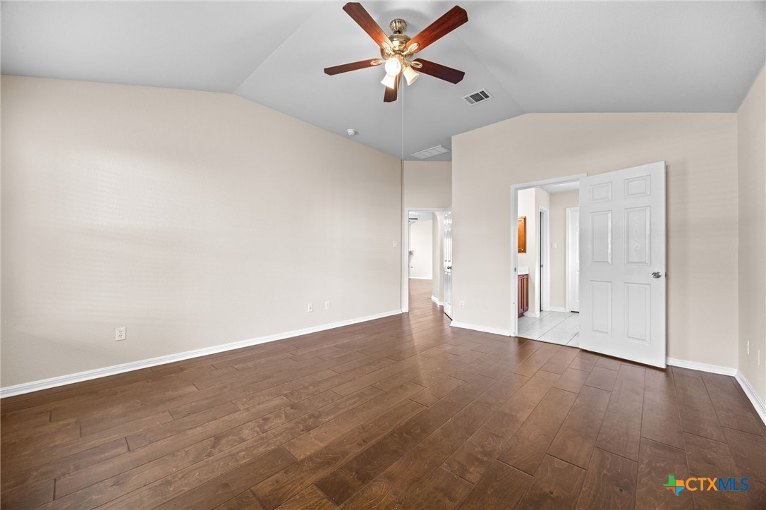 135 Justin Leonard Drive Property Photo 17