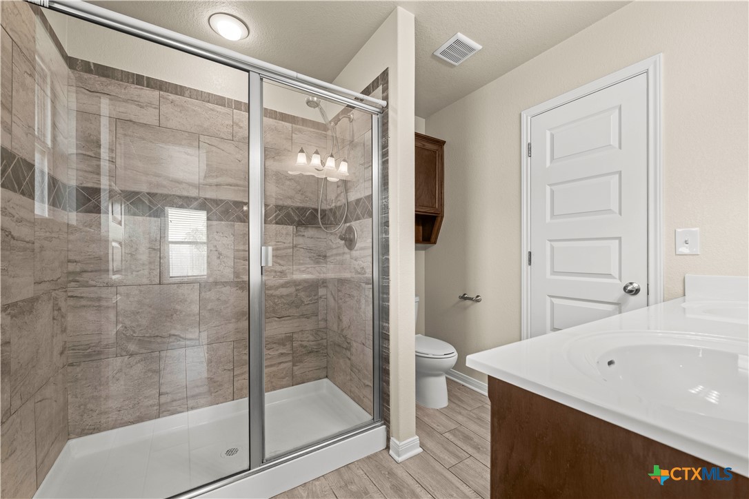410 Pointer Street Property Photo 11