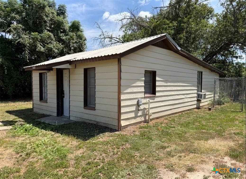 8768 Fm 725 Property Photo 1