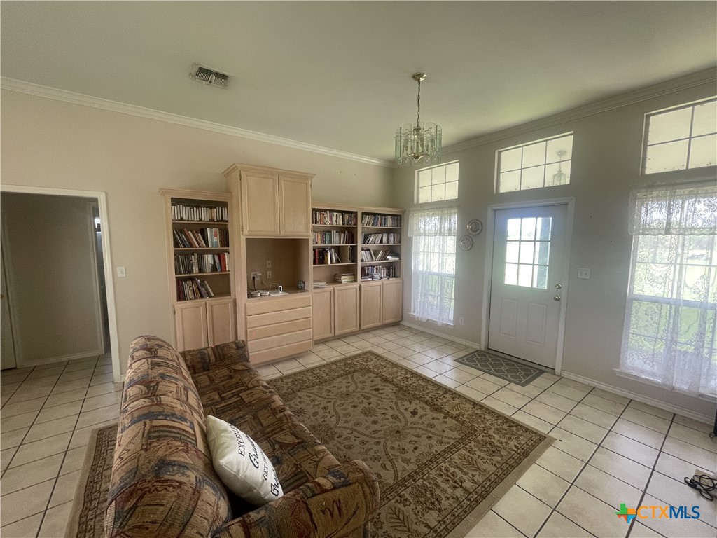 4601 S Old Bastrop Highway Property Photo 3