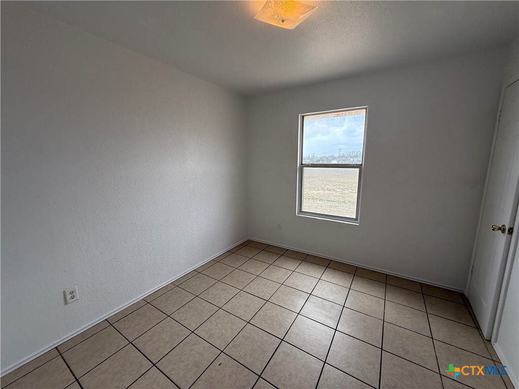 1210 Industrial Boulevard D Property Photo 10