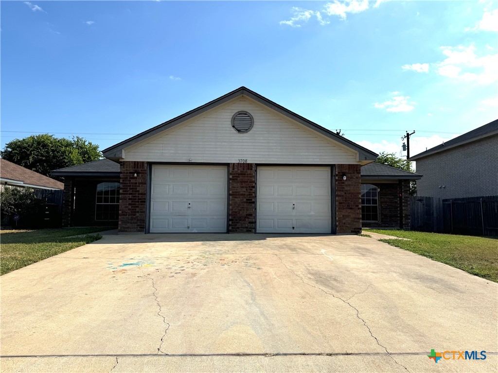 3708 Gus Drive B Property Photo 1