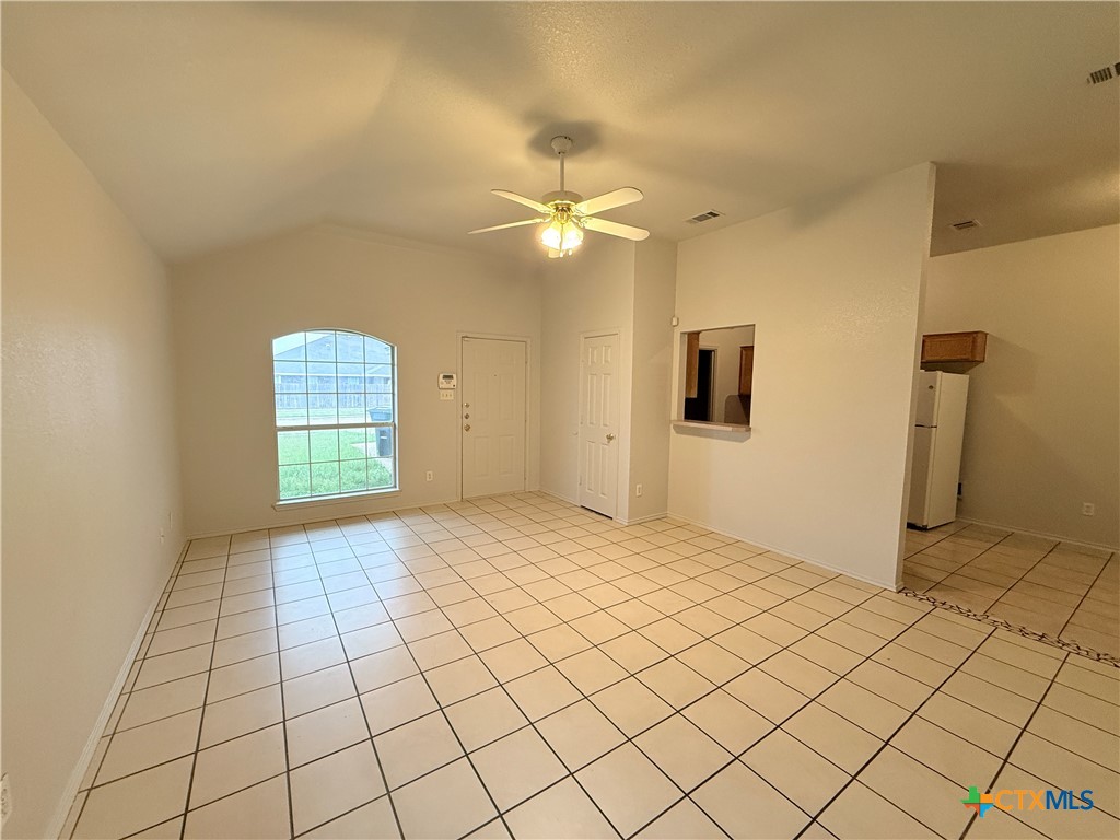 3708 Gus Drive B Property Photo 5