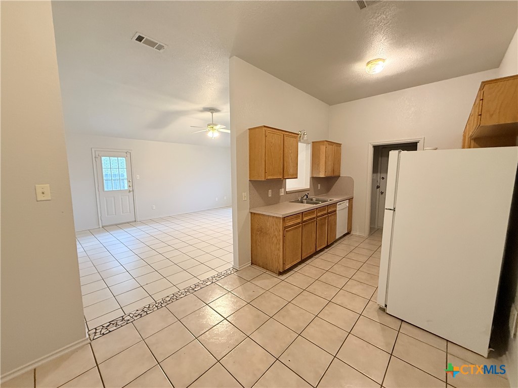 3708 Gus Drive B Property Photo 11