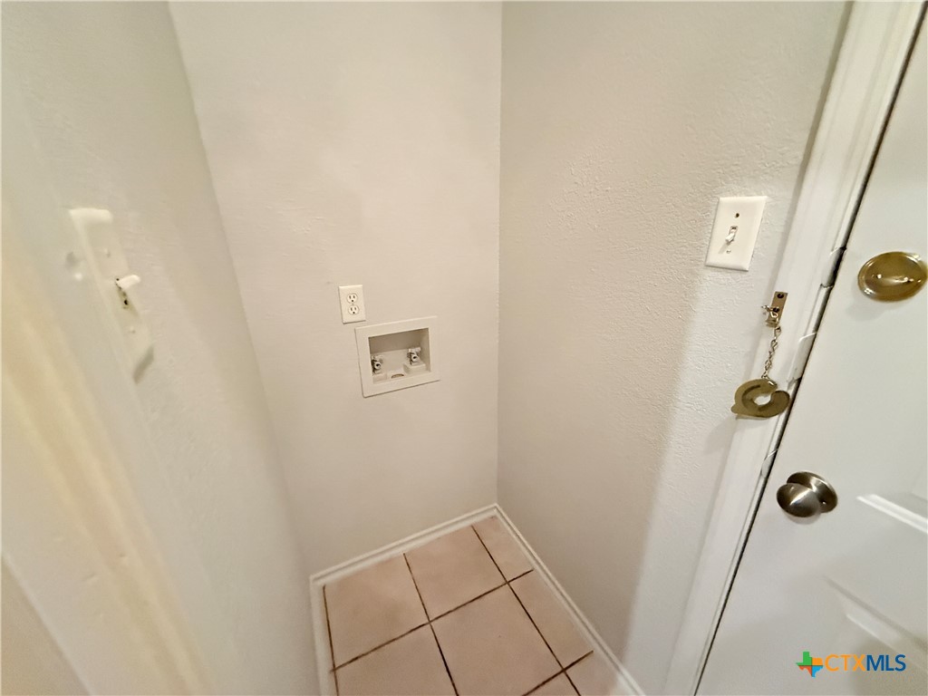3708 Gus Drive B Property Photo 14