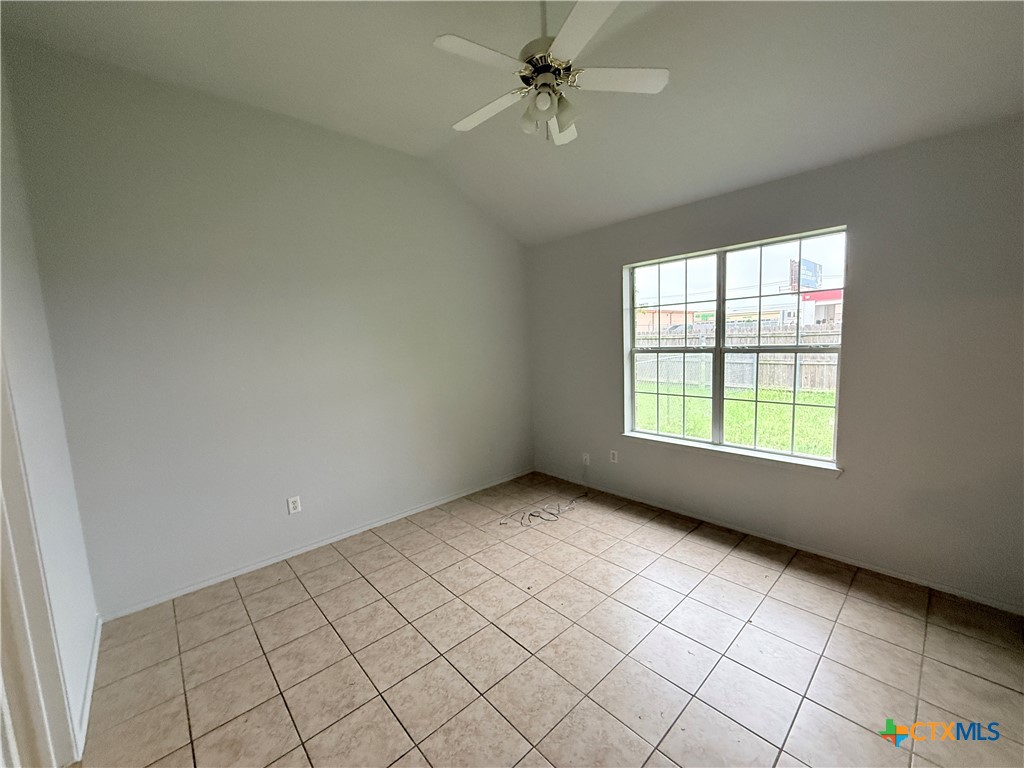 3708 Gus Drive B Property Photo 17