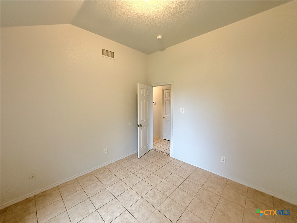 3708 Gus Drive B Property Photo 22