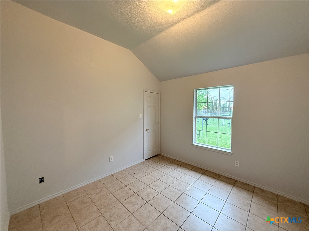 3708 Gus Drive B Property Photo 29