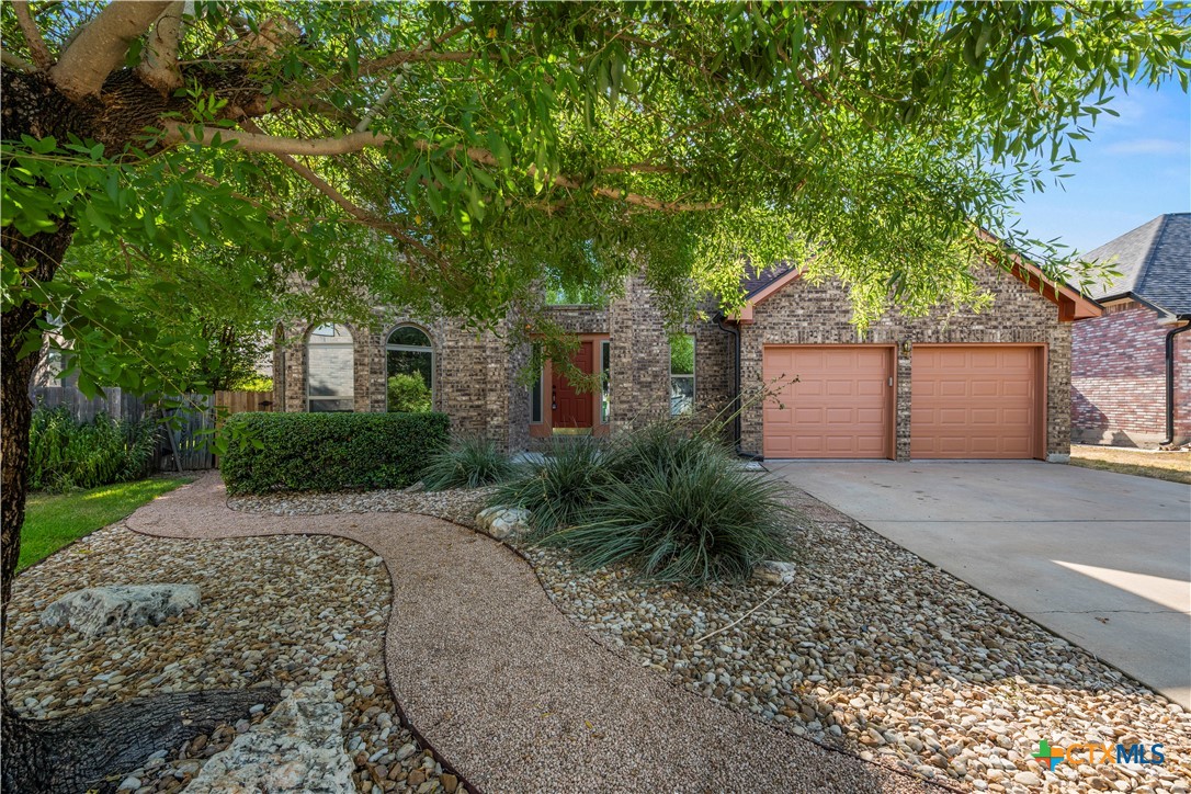 1203 Bobwhite Court Property Photo 1