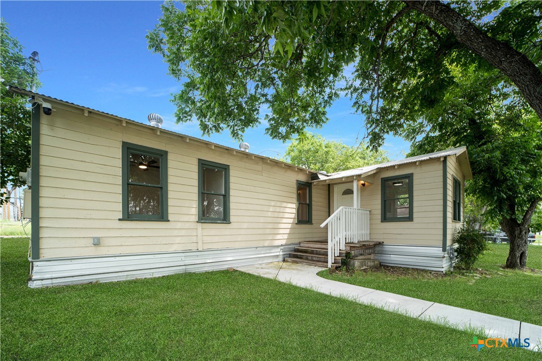 414 Orange Avenue Property Photo 6