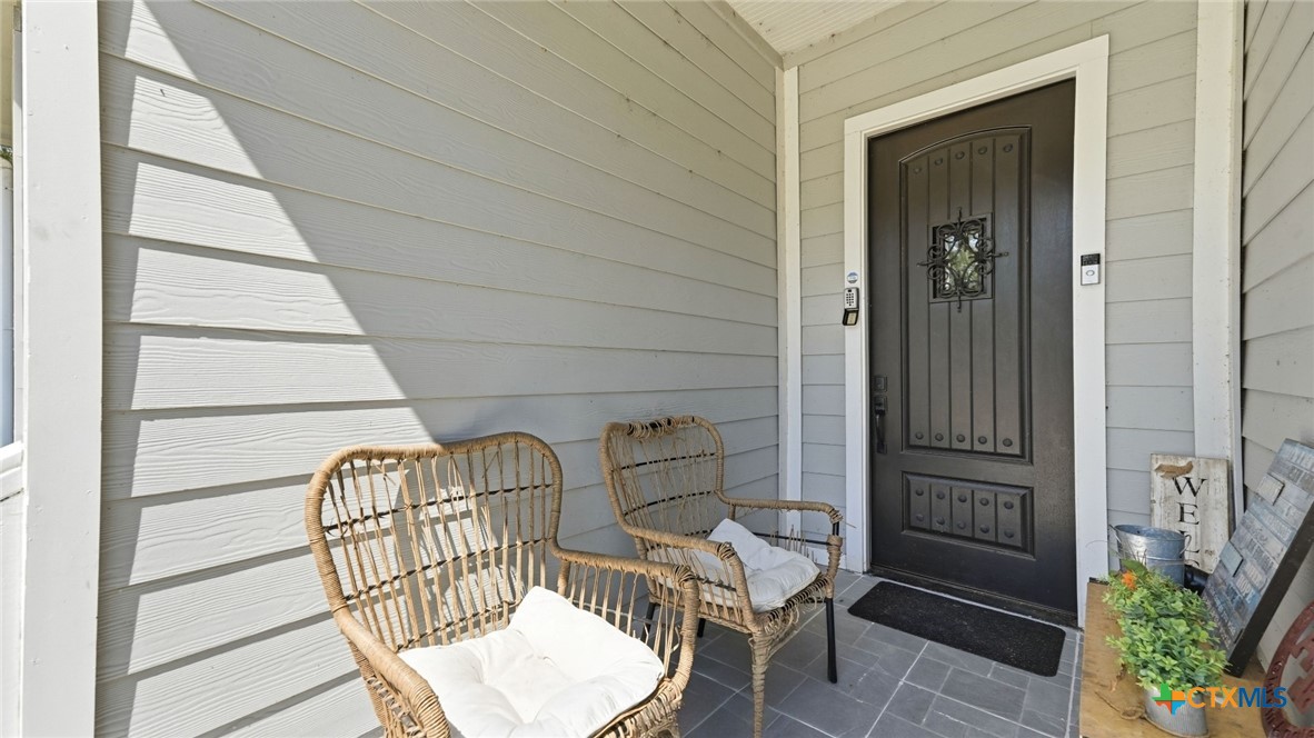 341 Comanche Street Property Photo 1