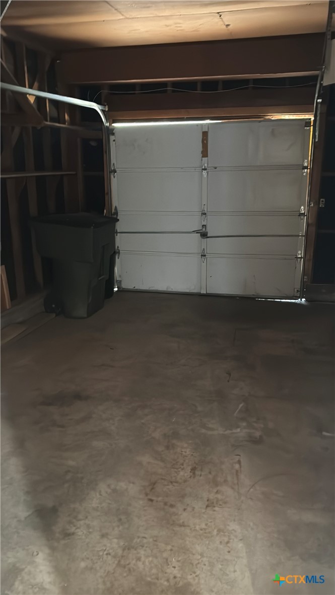 506 Kern Road Property Photo 7