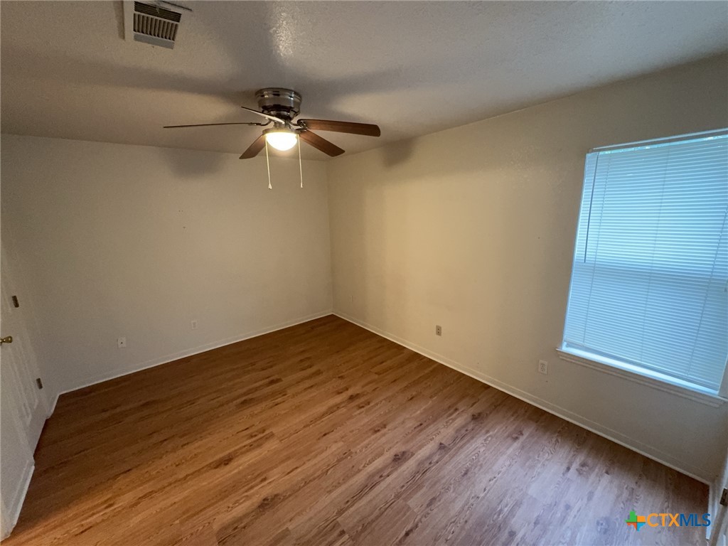 1407 Dugger Circle C Property Photo 6
