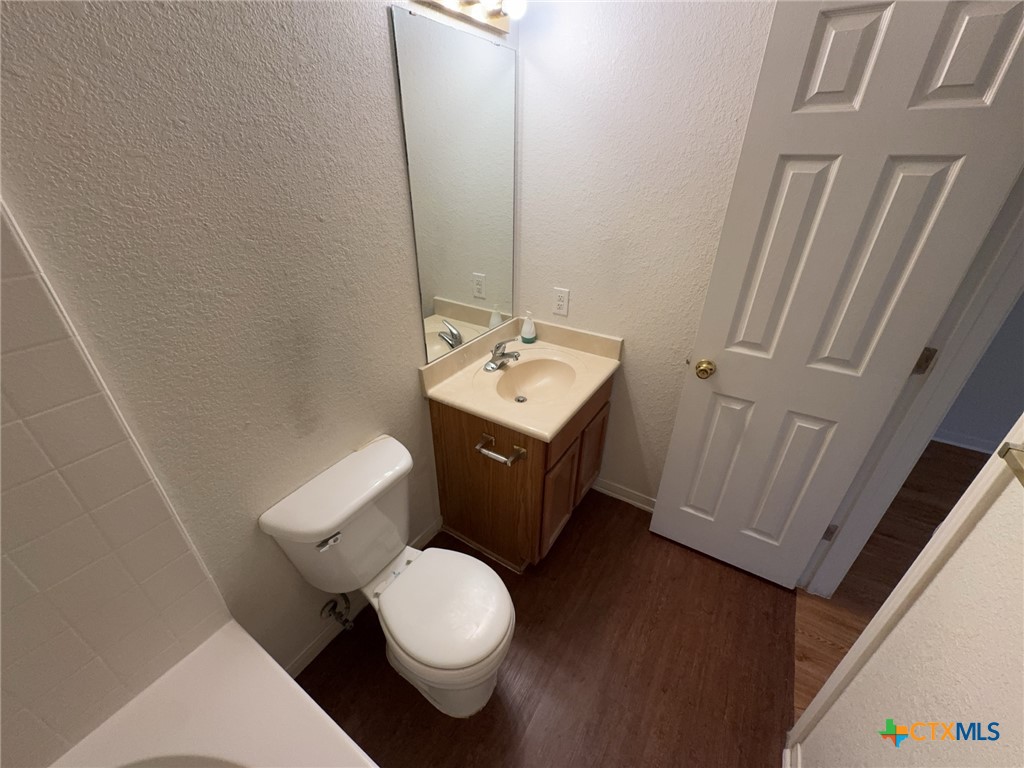 1407 Dugger Circle C Property Photo 8