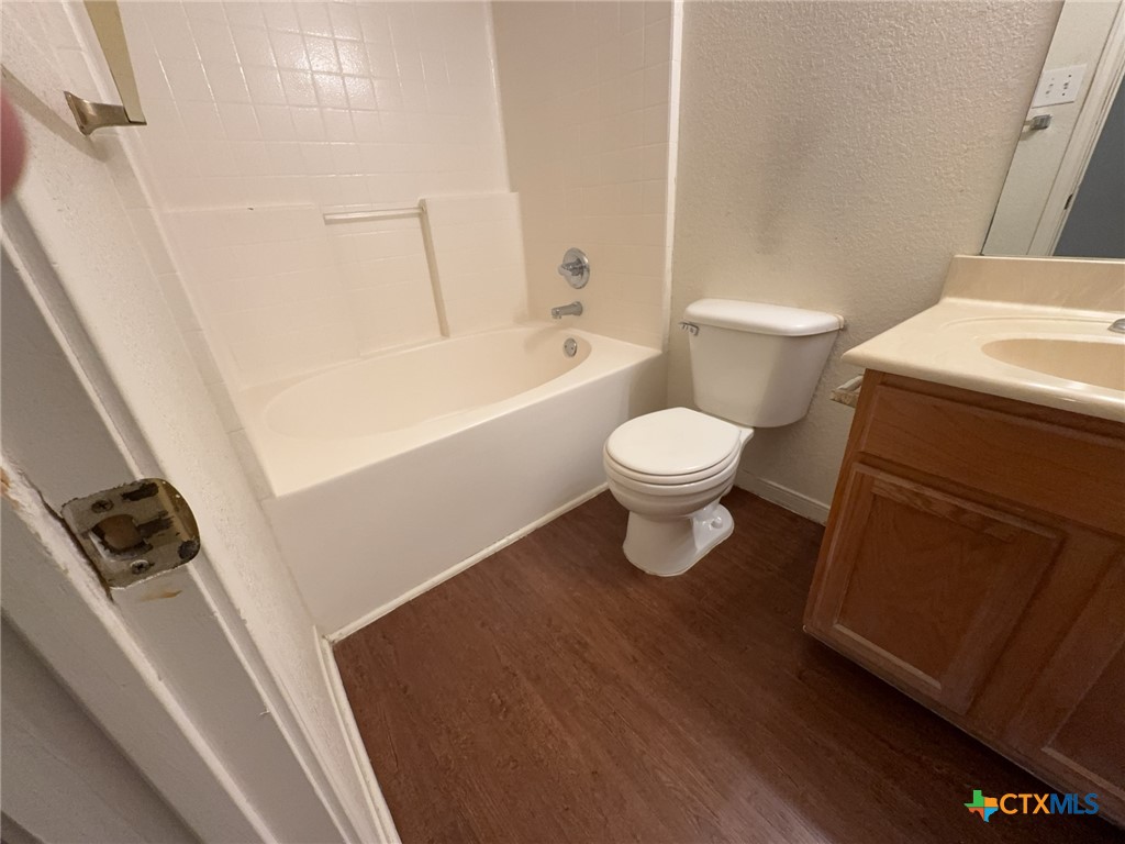 1407 Dugger Circle C Property Photo 9