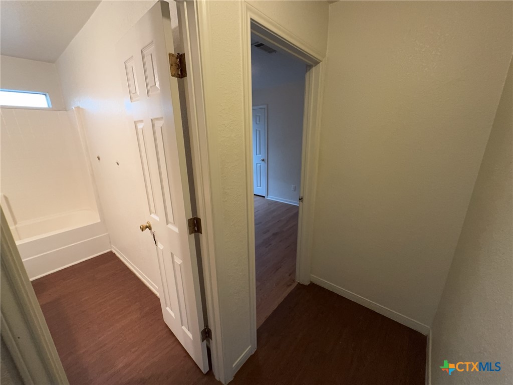 1407 Dugger Circle C Property Photo 12