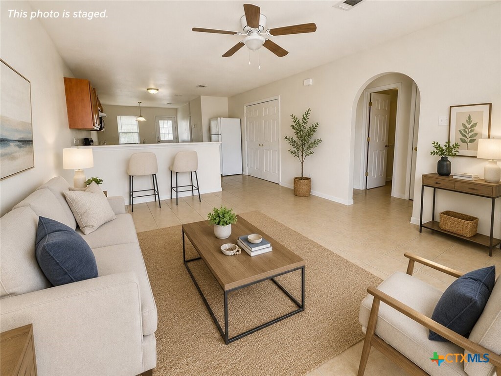 1405 Dugger Circle A Property Photo 3