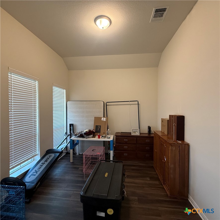5067 Dickinson Loop Property Photo 3