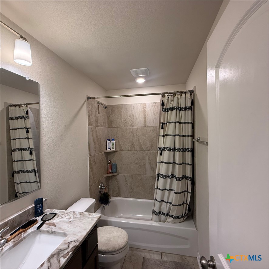 5067 Dickinson Loop Property Photo 6