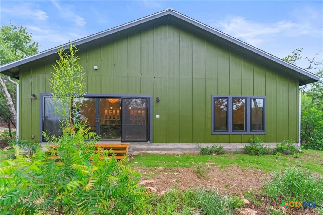 1550 Montell Road Property Photo 3