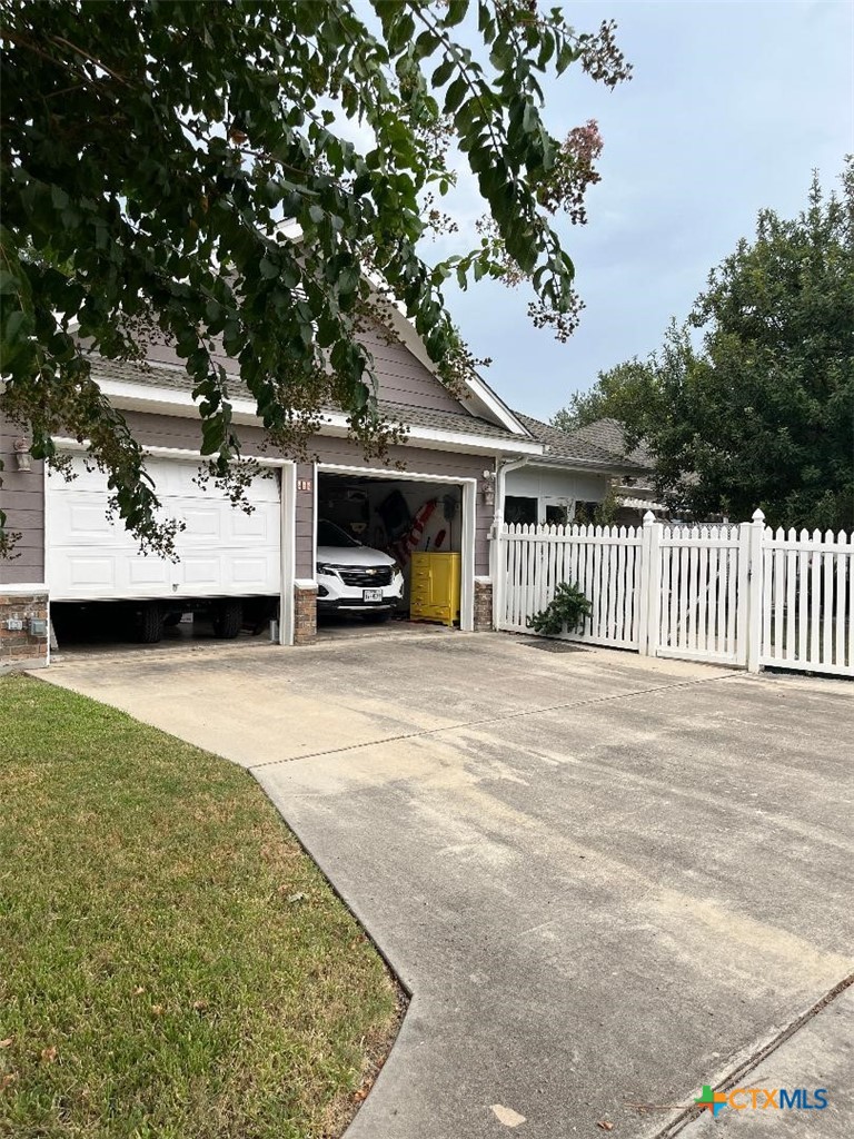 528 Jo Lynn Lane Property Photo 13