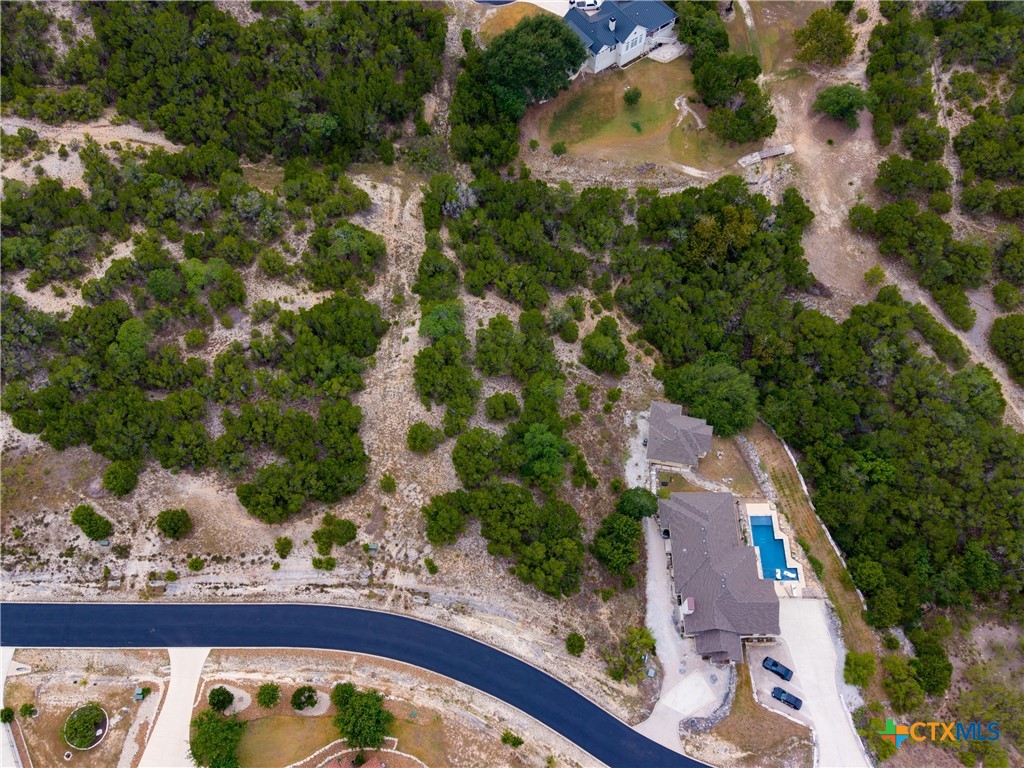 1015 Thunderbolt Road Property Photo 9