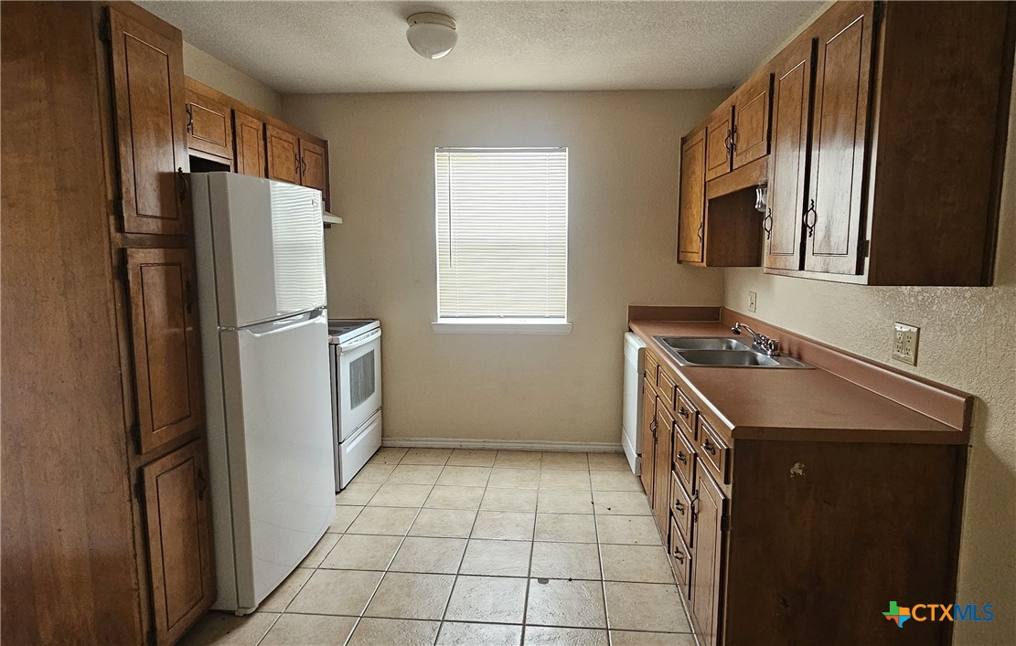 306 Erby Avenue A Property Photo 6