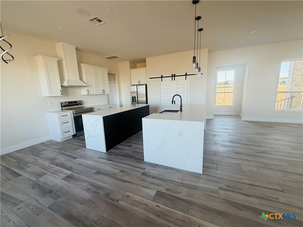 197 Lakeview Circle Property Photo 12