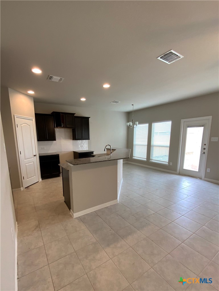 1607 Curlew Lane Property Photo 3