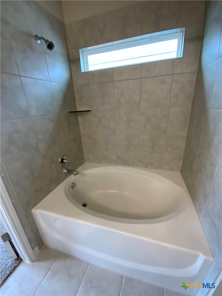 1607 Curlew Lane Property Photo 8