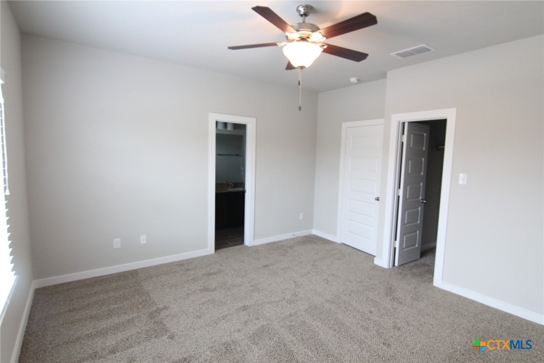 310 Creekside Curve Property Photo 11