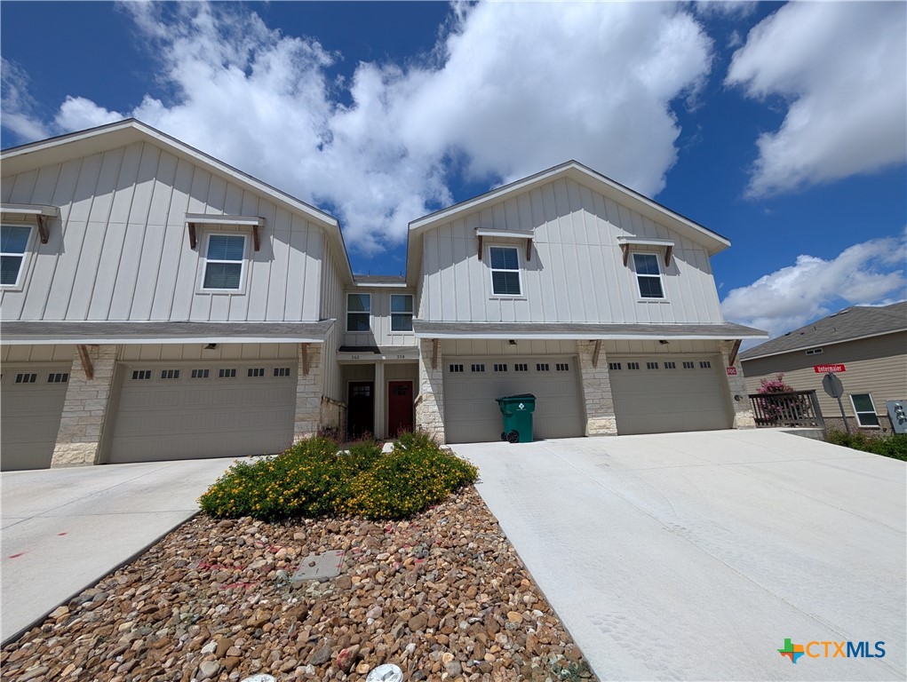 338 Untermaier Drive Property Photo 1
