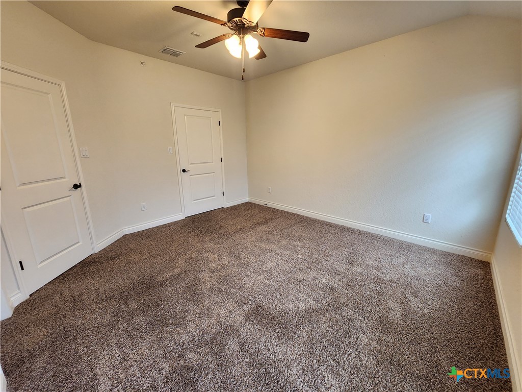 338 Untermaier Drive Property Photo 10