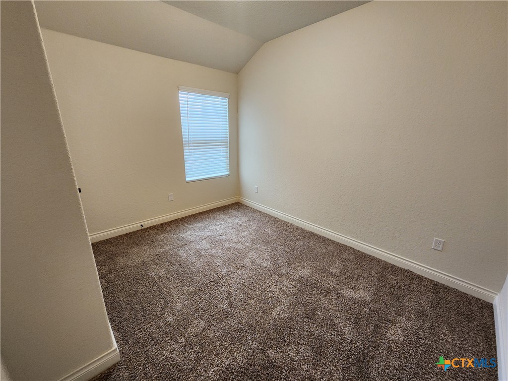 338 Untermaier Drive Property Photo 16