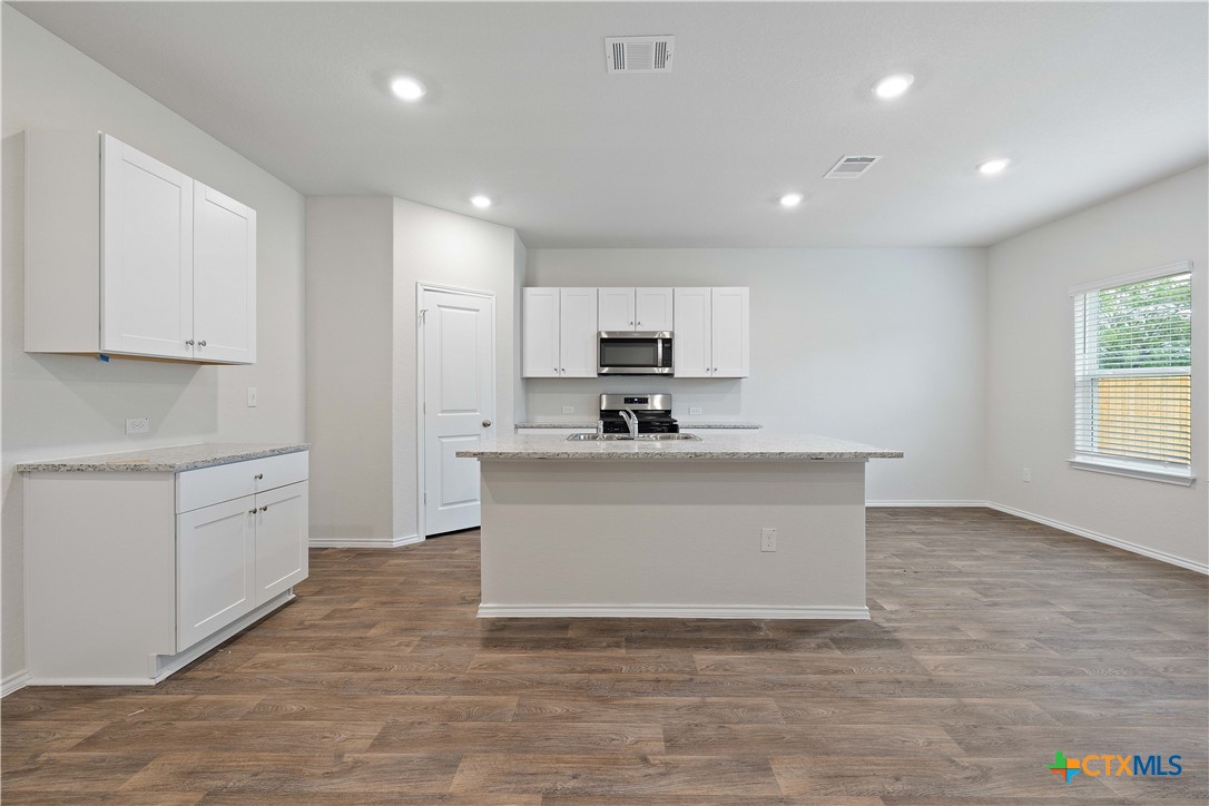 2861 Brogan Creek Property Photo 8