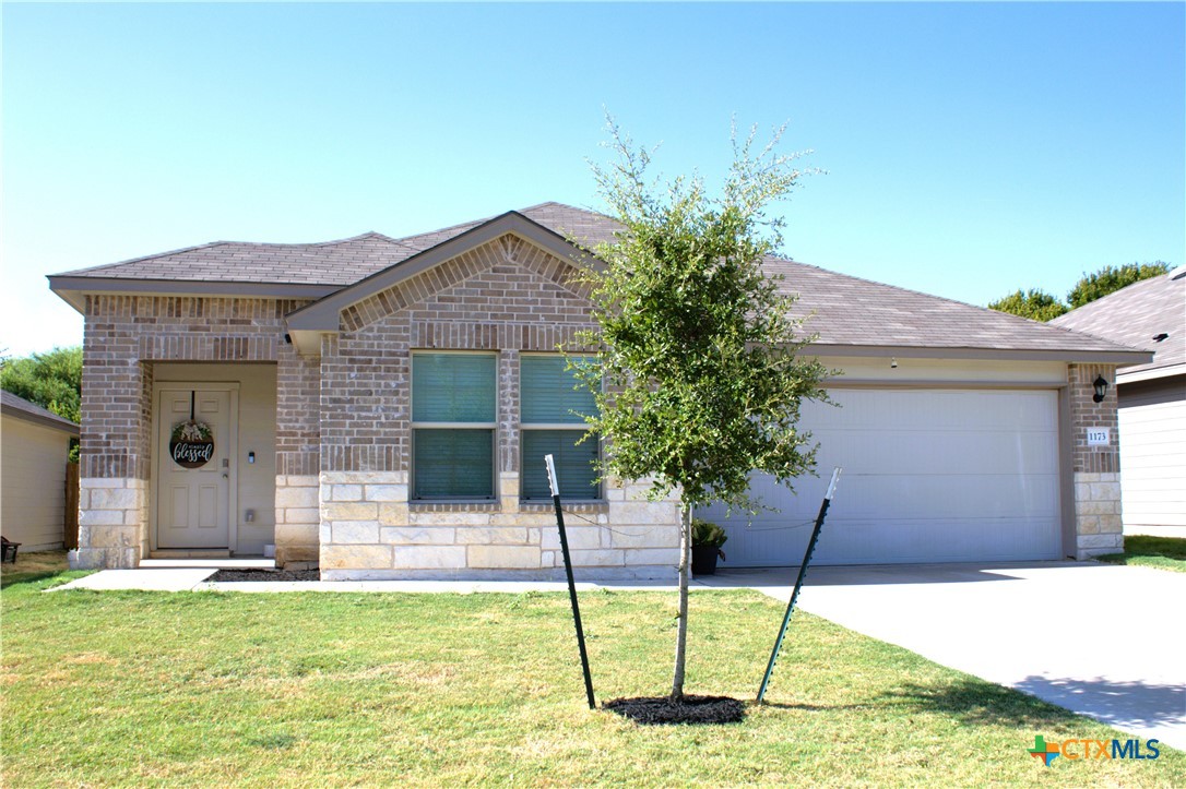 1173 Ottoman Loop Property Photo 1