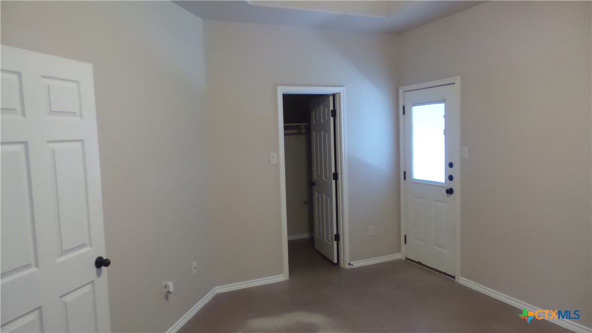 706 Saengerhalle Road Property Photo 14
